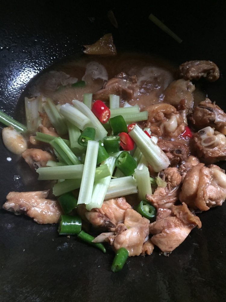 香芹鸡肉步骤5