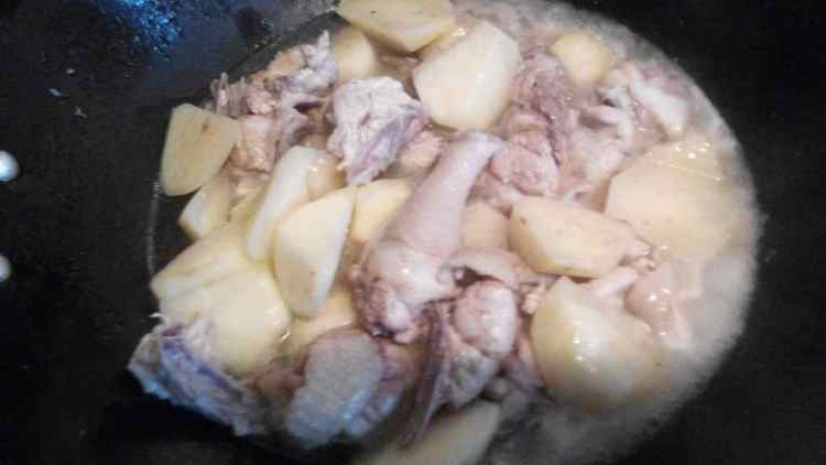 土豆咖喱鸡步骤11