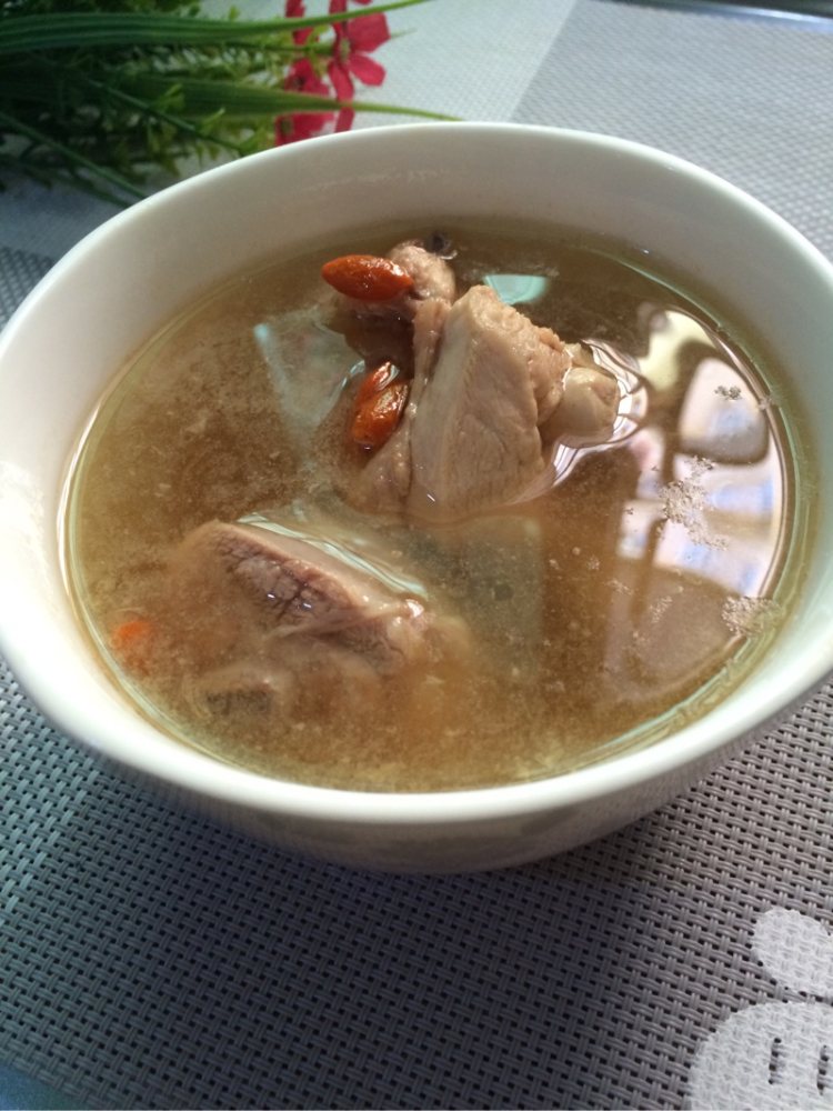 枸杞鸡汤步骤8