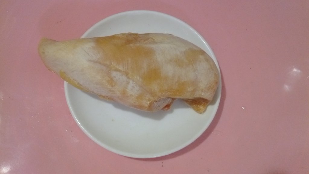 灵芝枸杞鸡肉汤步骤4