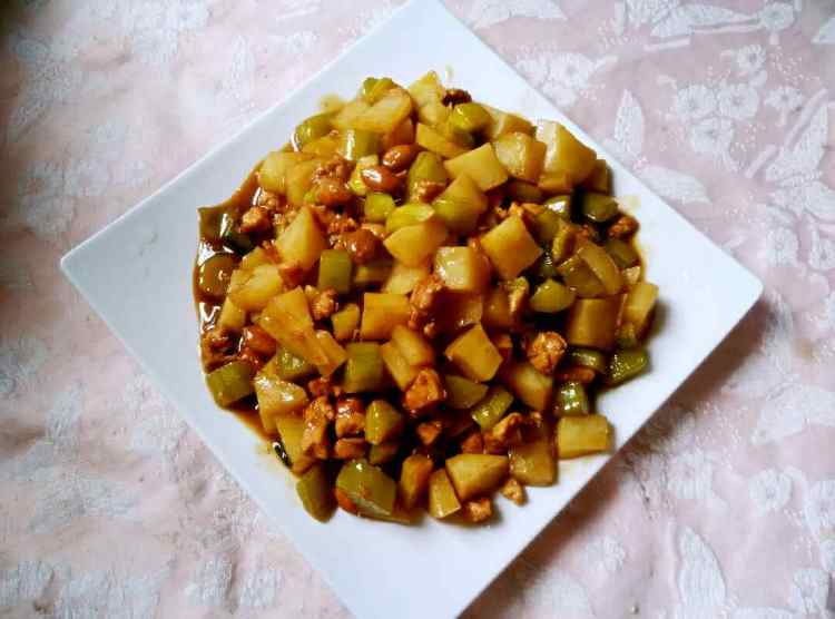 鸡肉土豆黄瓜丁步骤14