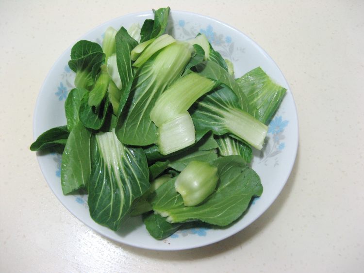炒鸡肉香菇油菜步骤6