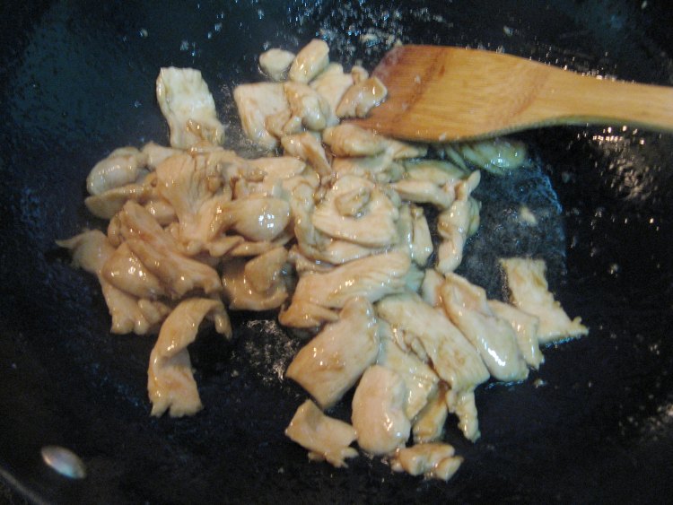 炒鸡肉香菇油菜步骤7