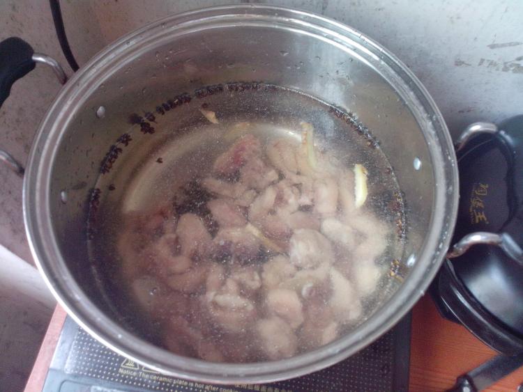 鸡肉煲海带步骤8