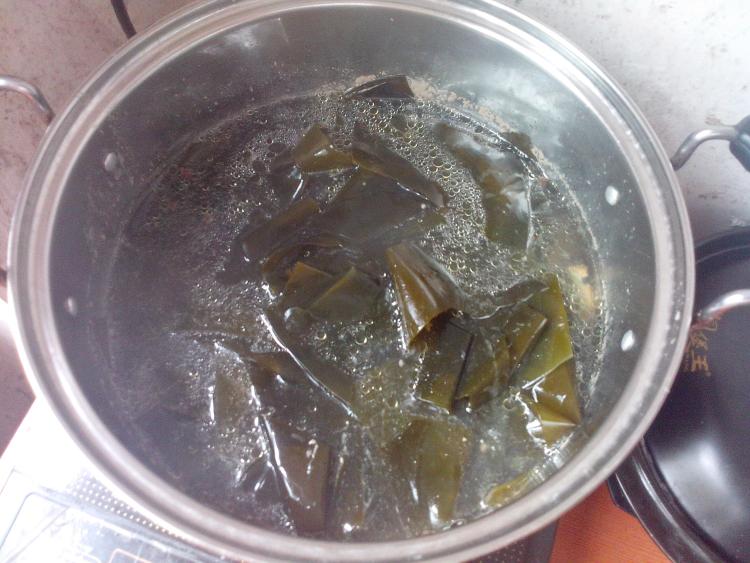 鸡肉煲海带步骤11