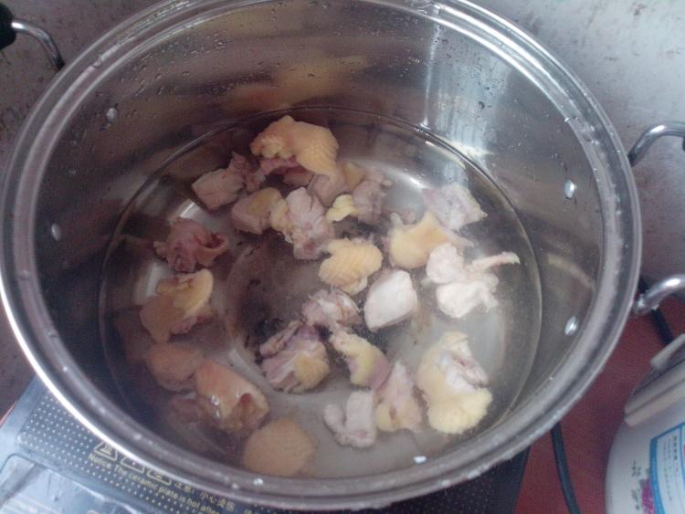 鸡肉煲杏鲍菇步骤8