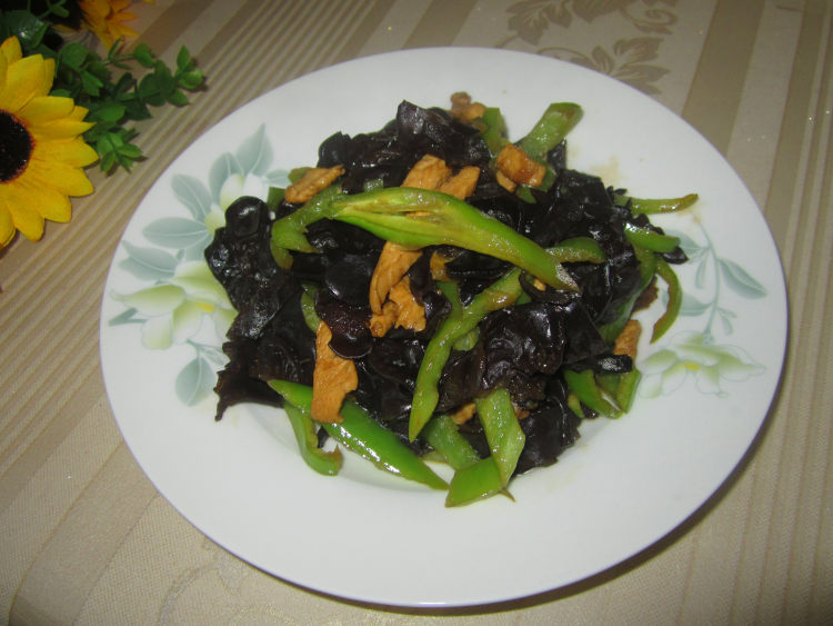 香辣木耳鸡丝步骤9