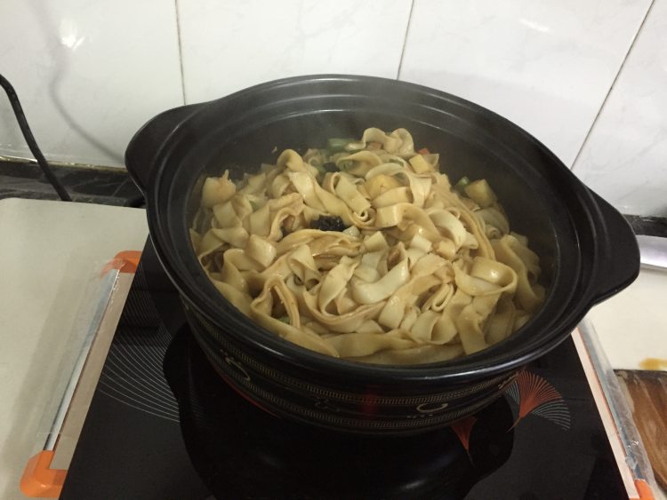 土豆豆角焖面步骤9