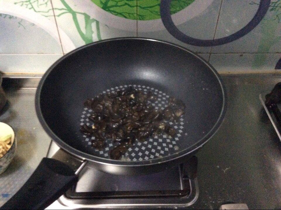 鸡肉炒莴笋步骤6