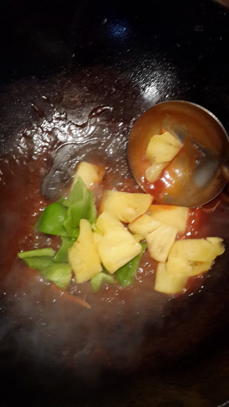 凤梨茄汁鸡块步骤5