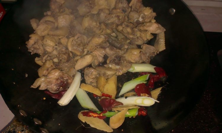 啤酒炒鸡步骤6