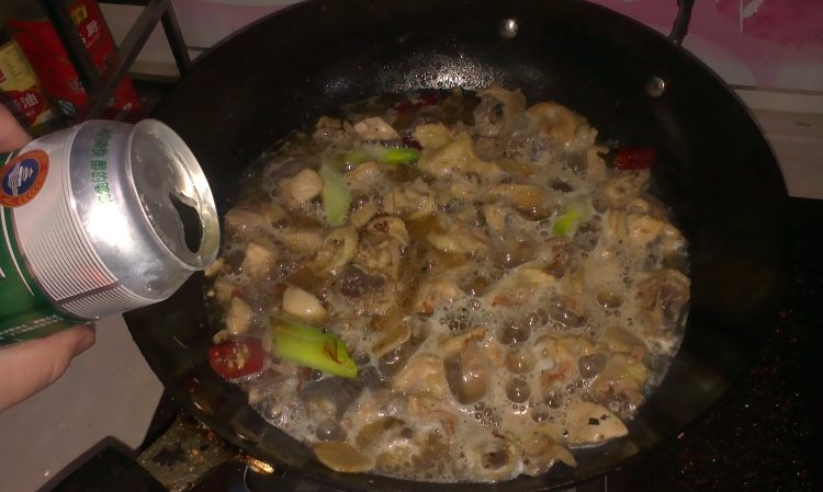 啤酒炒鸡步骤7