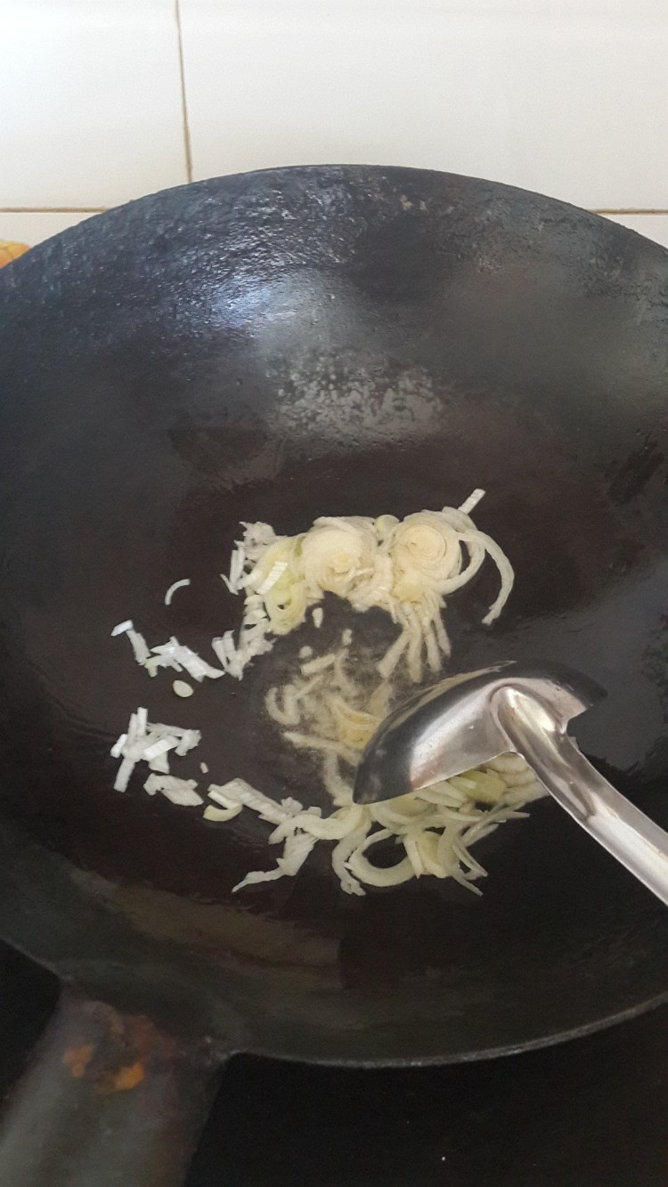 干豆角土豆炖鸡腿步骤4