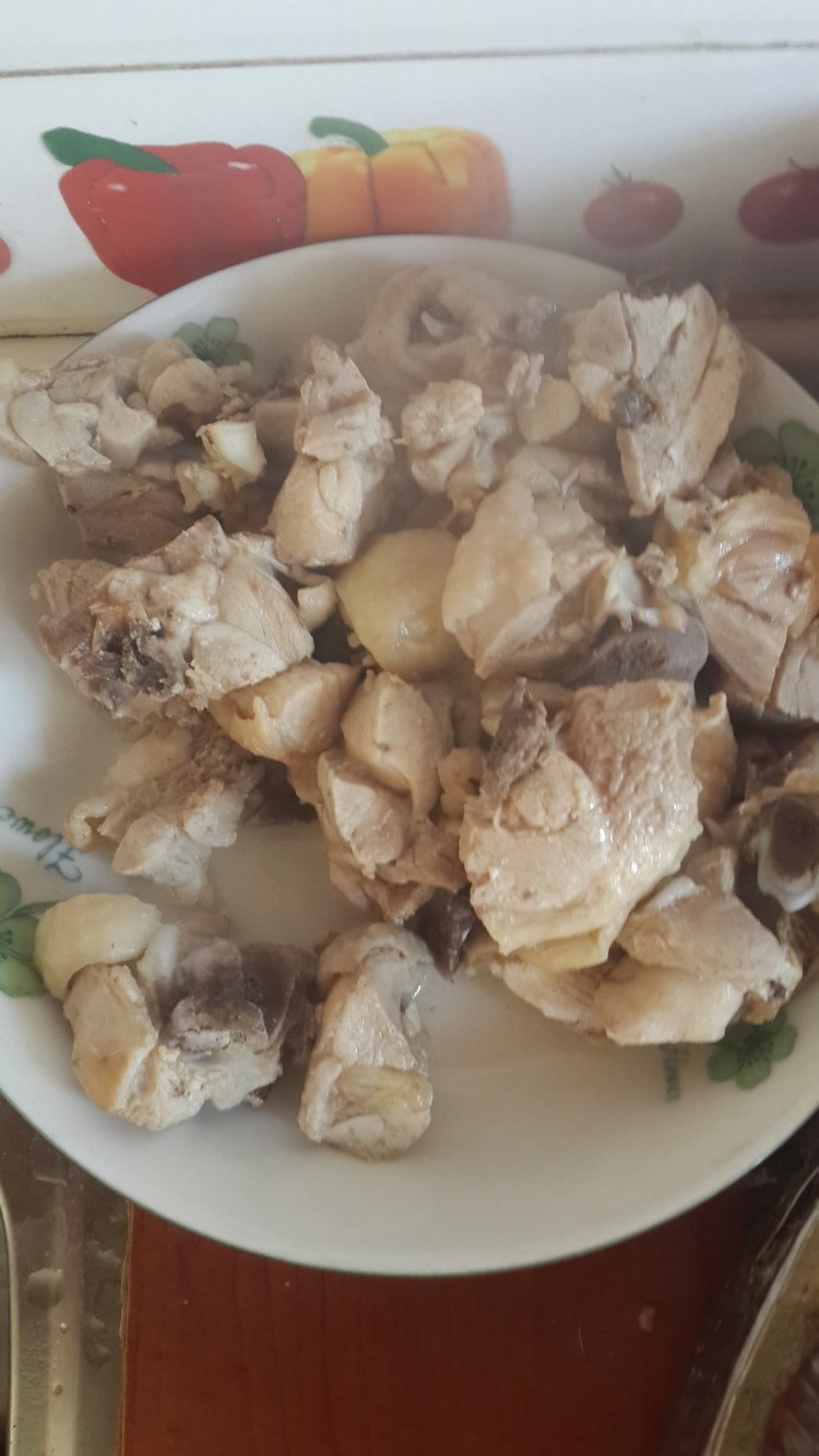 干豆角土豆炖鸡腿步骤3