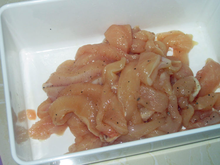 酥炸鸡肉条步骤5