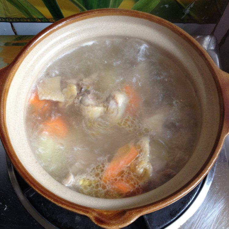 土豆胡萝卜炖鸡步骤3