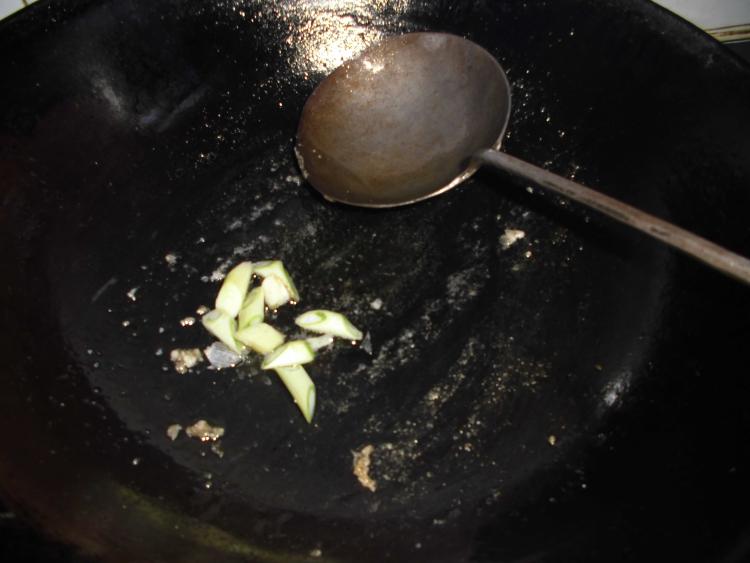 香菇鸡片步骤9