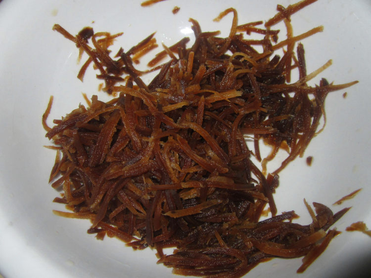 酱香咸菜豆粒步骤2