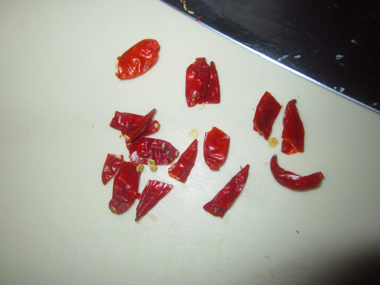 酱香咸菜豆粒步骤5