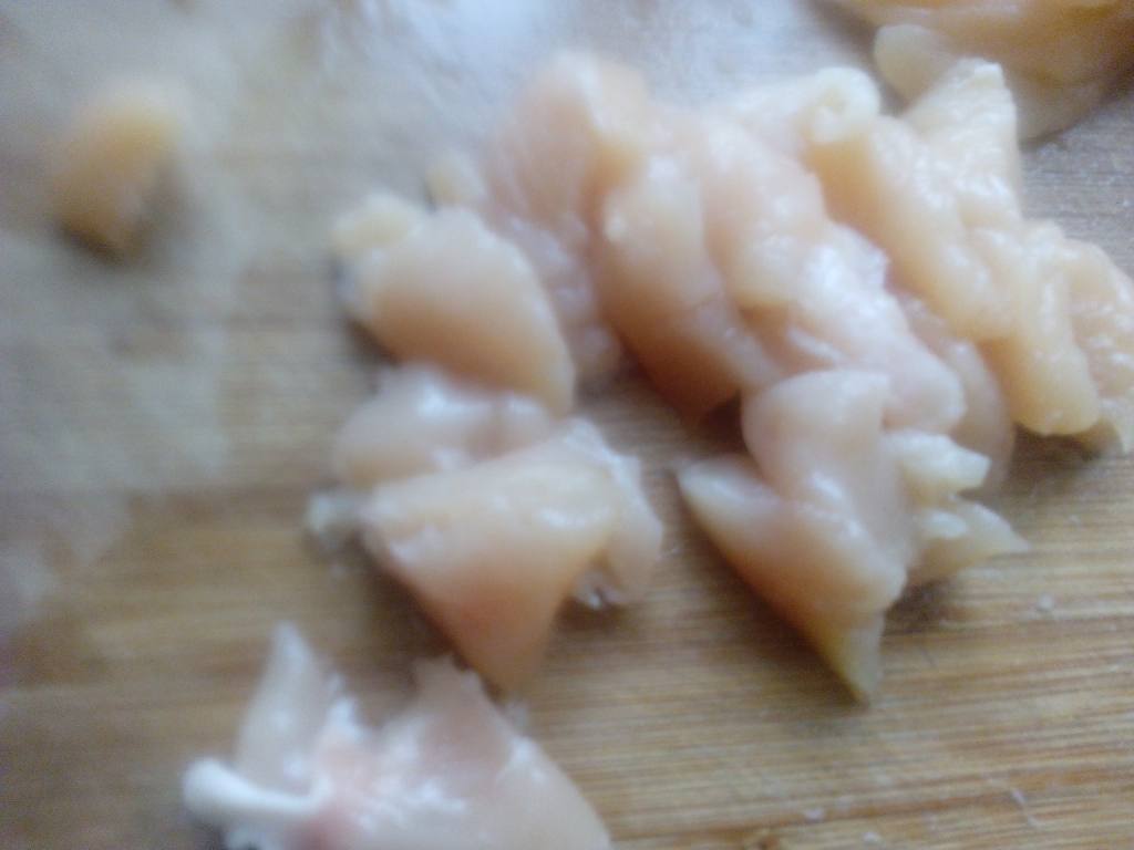 韭黄炒鸡肉步骤2