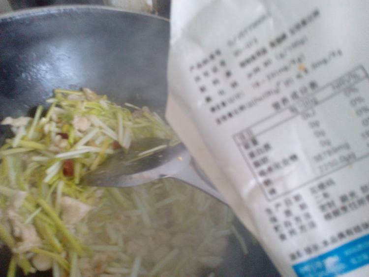 韭黄炒鸡肉步骤11