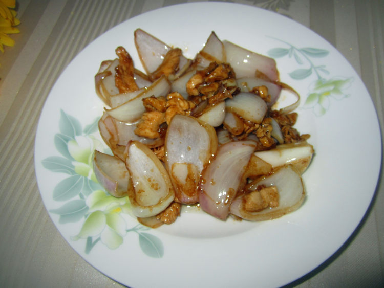 洋葱炒鸡肉片步骤10