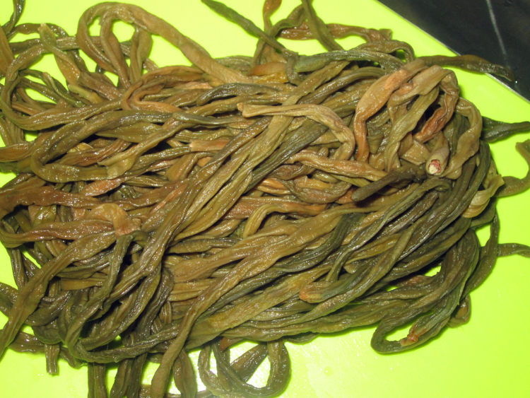 干豆角炒鸡丝步骤2