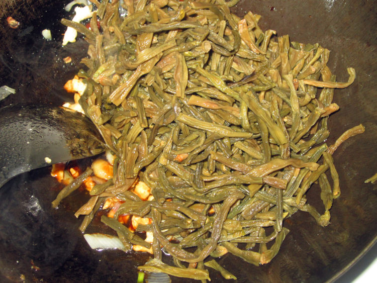 干豆角炒鸡丝步骤7