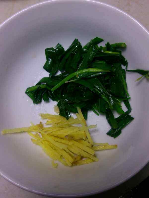鸡肉炒黄豆芽步骤5