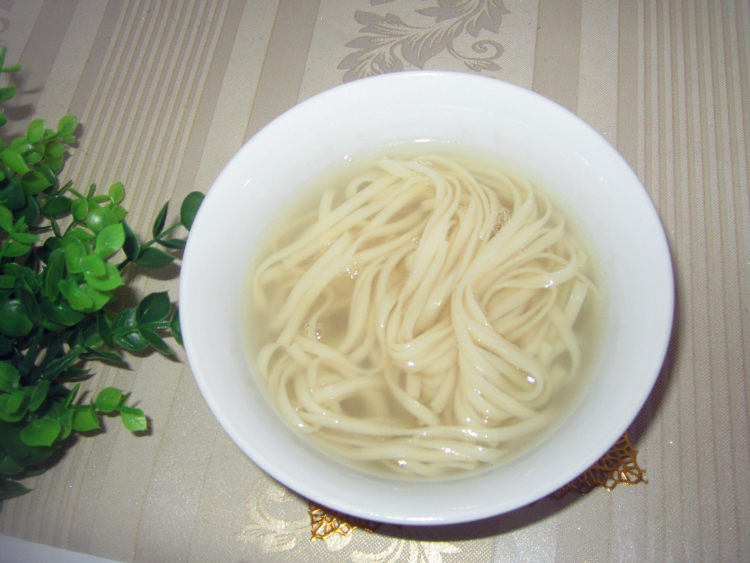西葫芦鸡片拌面步骤10