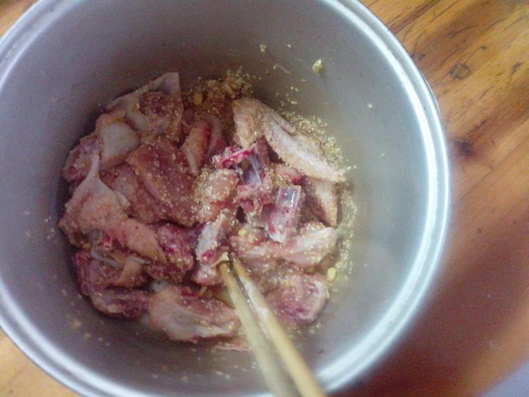 粉蒸鸡肉步骤7
