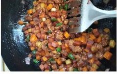 香炒鸡丁步骤6