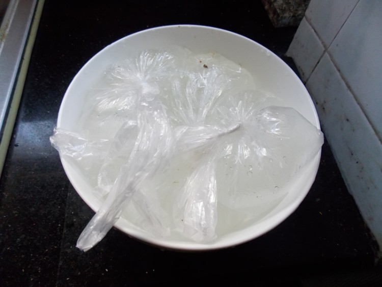 椰青鸡汤步骤4