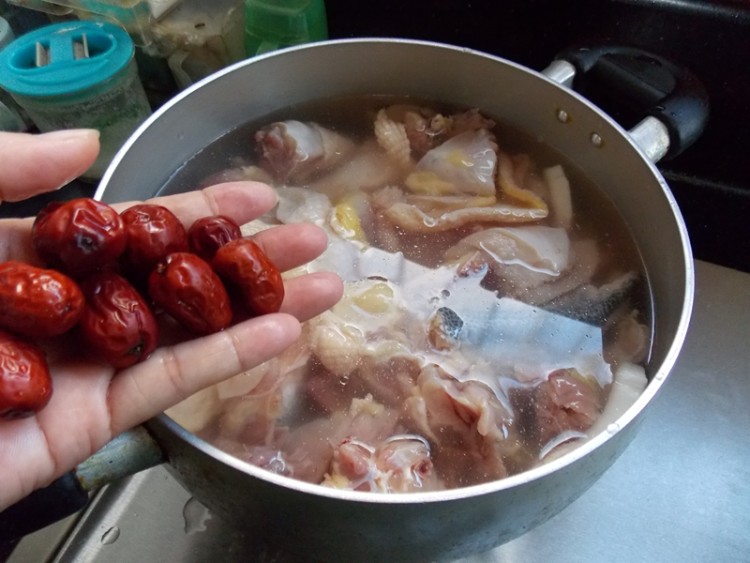 椰青鸡汤步骤9