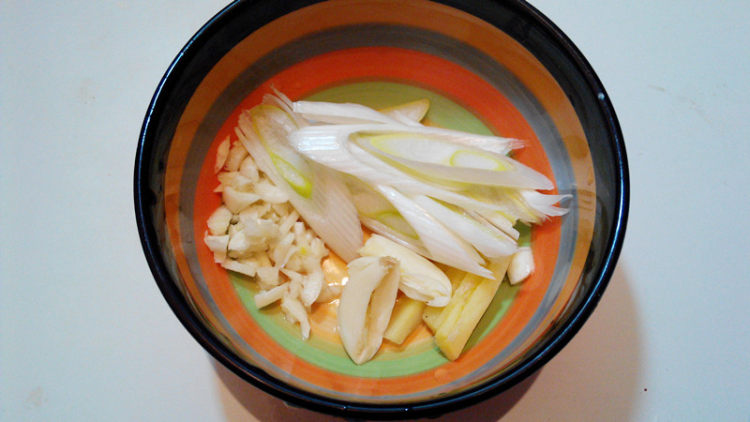 红烧土豆鸡块步骤3