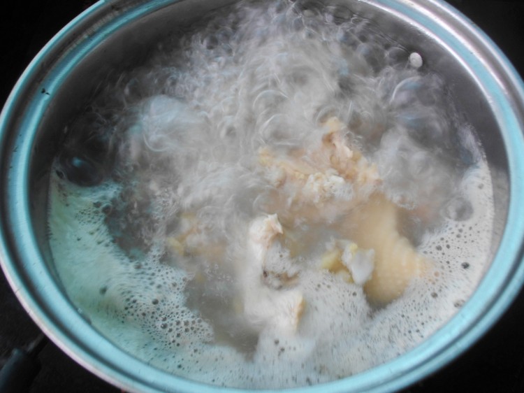 越南椰汁炖鸡步骤4