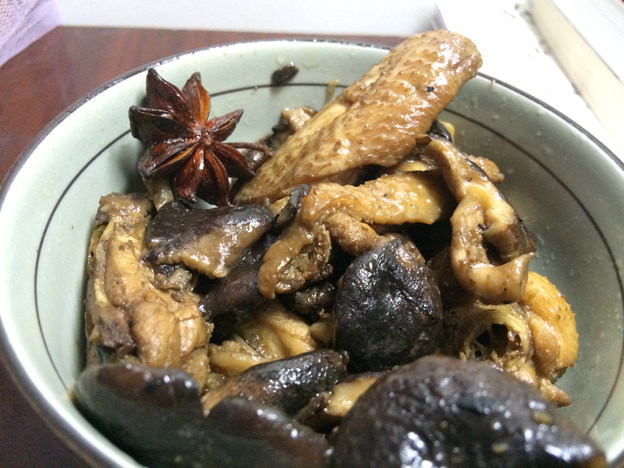 香菇焖鸡肉步骤8