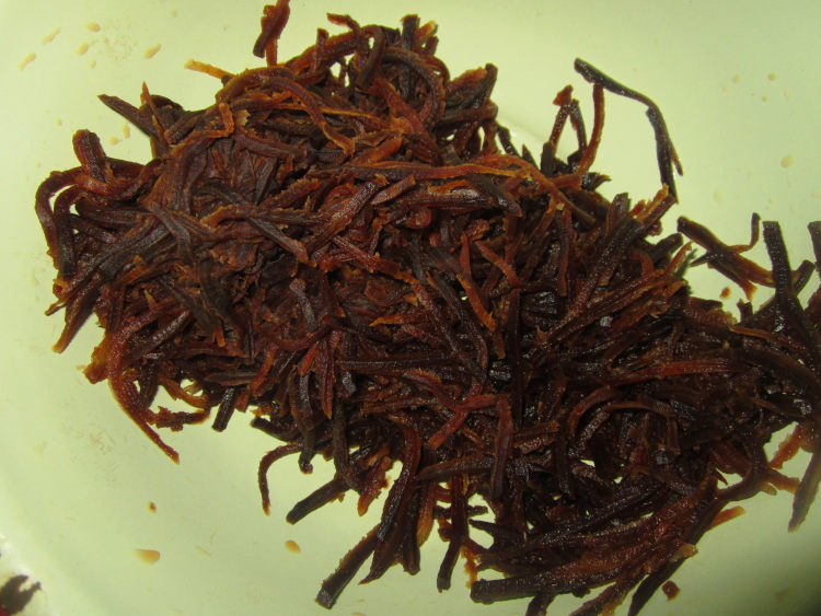 辣炒咸菜鸡丝步骤1