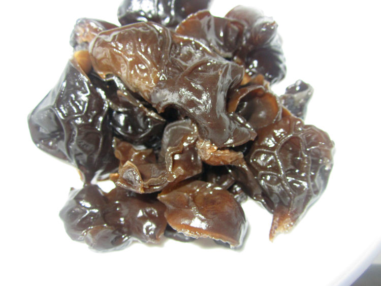 西葫木耳鸡片步骤2