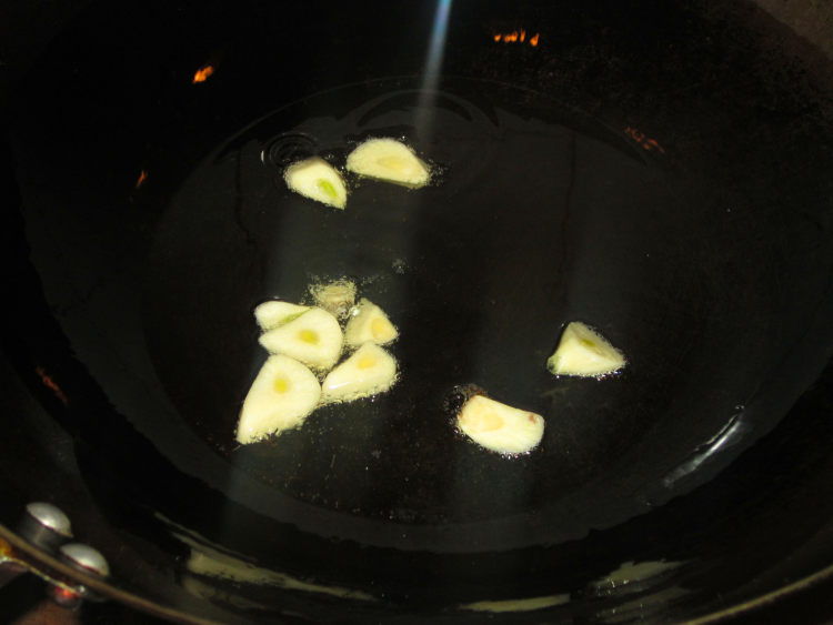 洋葱土豆鸡片步骤5