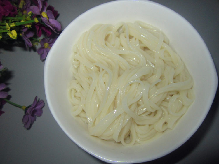 银芽鸡丝打卤面步骤11