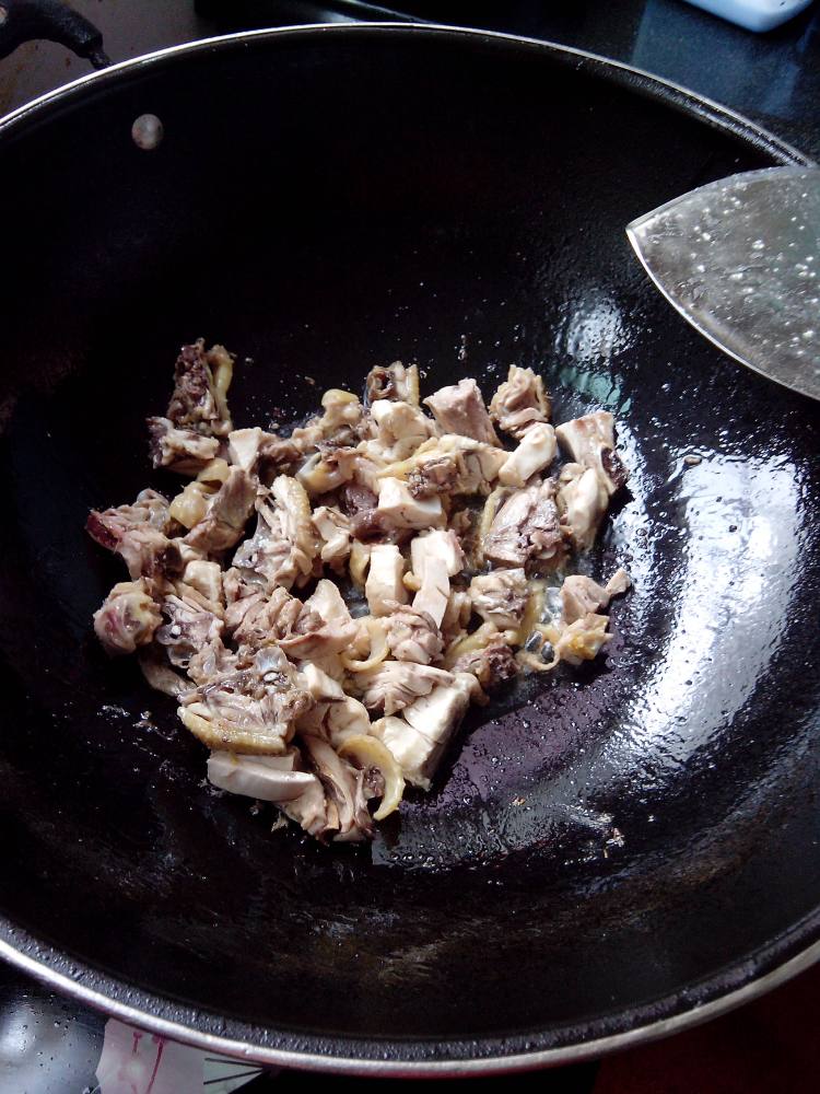 蒜香鸡肉步骤6