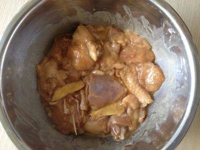 菠萝炒鸡步骤1