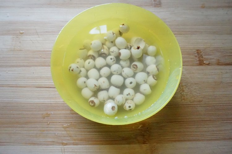 椰子煲鸡步骤2