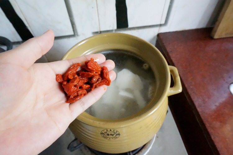 椰子煲鸡步骤7