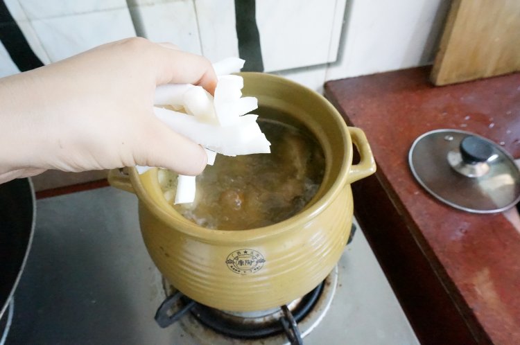 椰子煲鸡步骤6