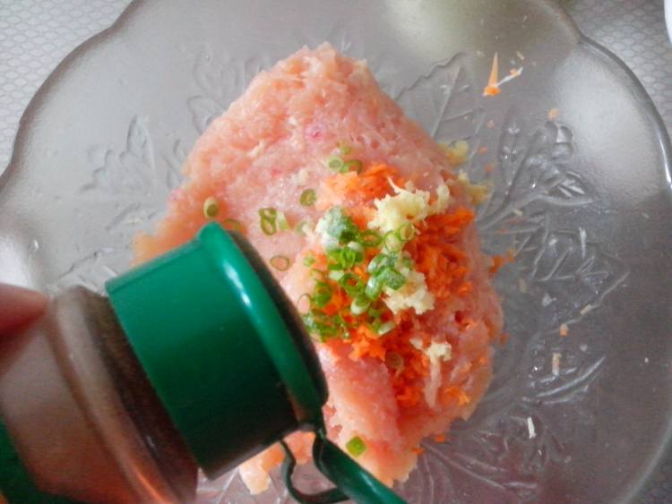 自制鸡肉丸步骤5