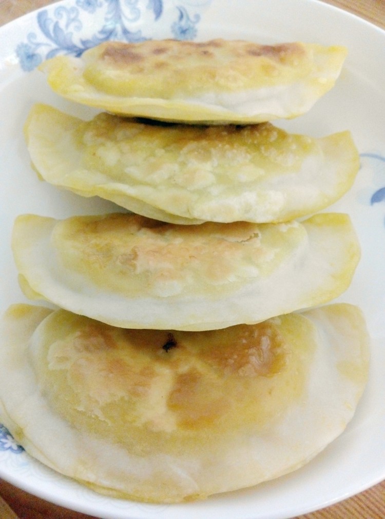 香菇鸡肉锅贴步骤9