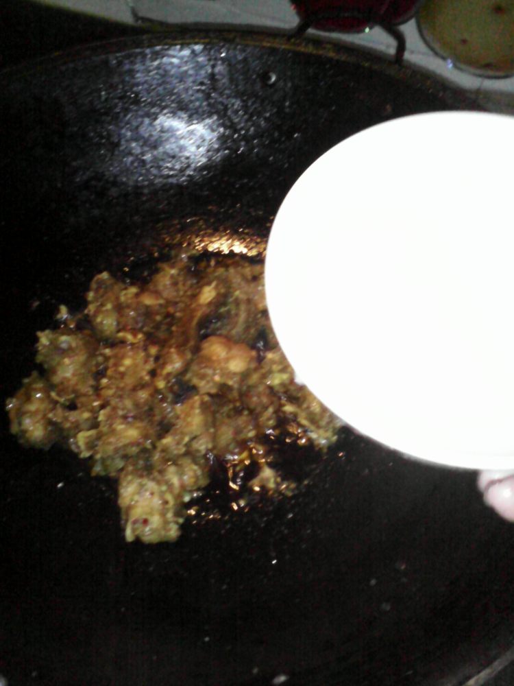西红柿黄焖鸡块步骤15