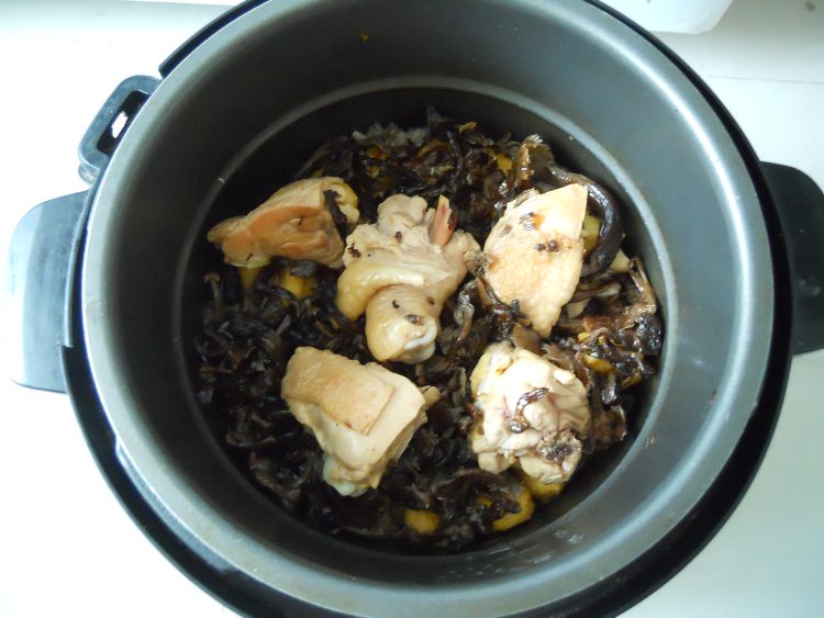 小鸡炖蘑菇步骤14